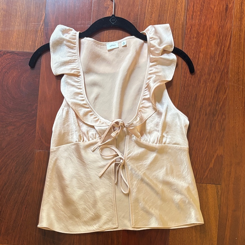 Aritzia Tie Front Top in Peach XS